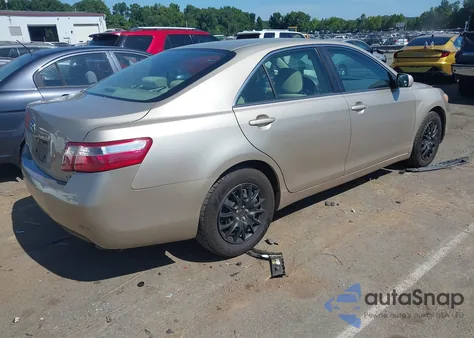 2007 Toyota Camry Le z USA, uszkodzony, nr VIN 4T1BE46K67U091509